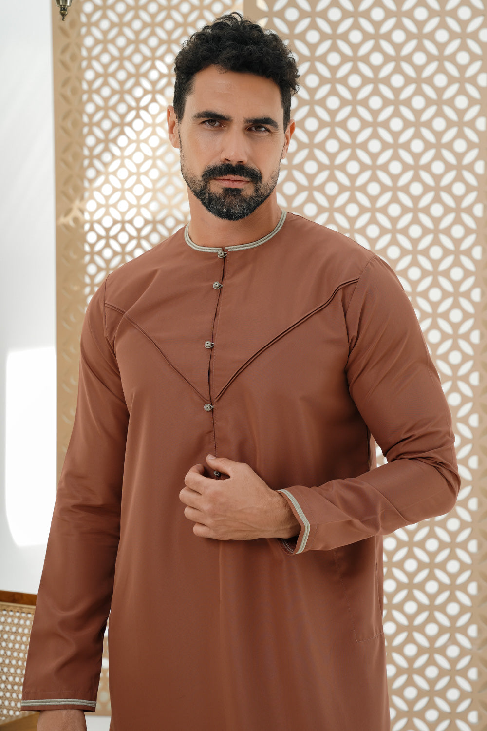 Emirati Terracotta Thobe