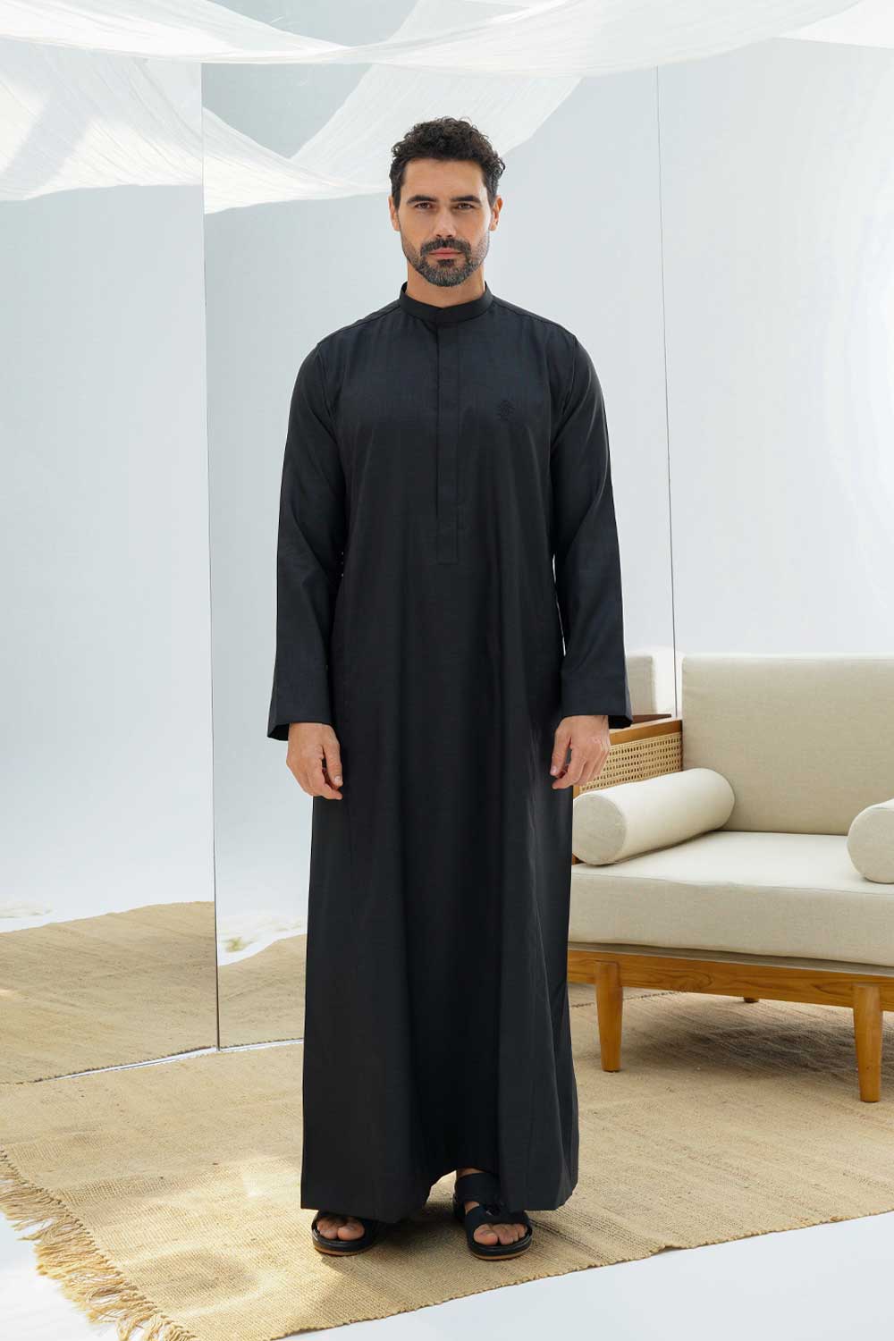 Kuwaiti Black Thobe