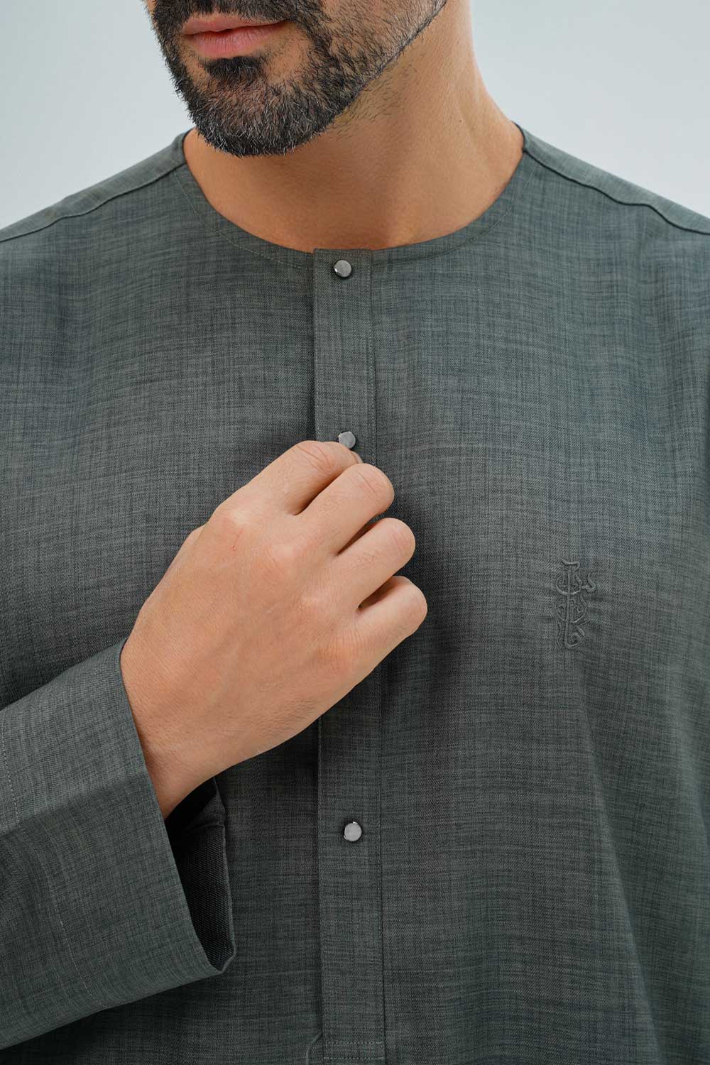 Green Metal Button Thobe