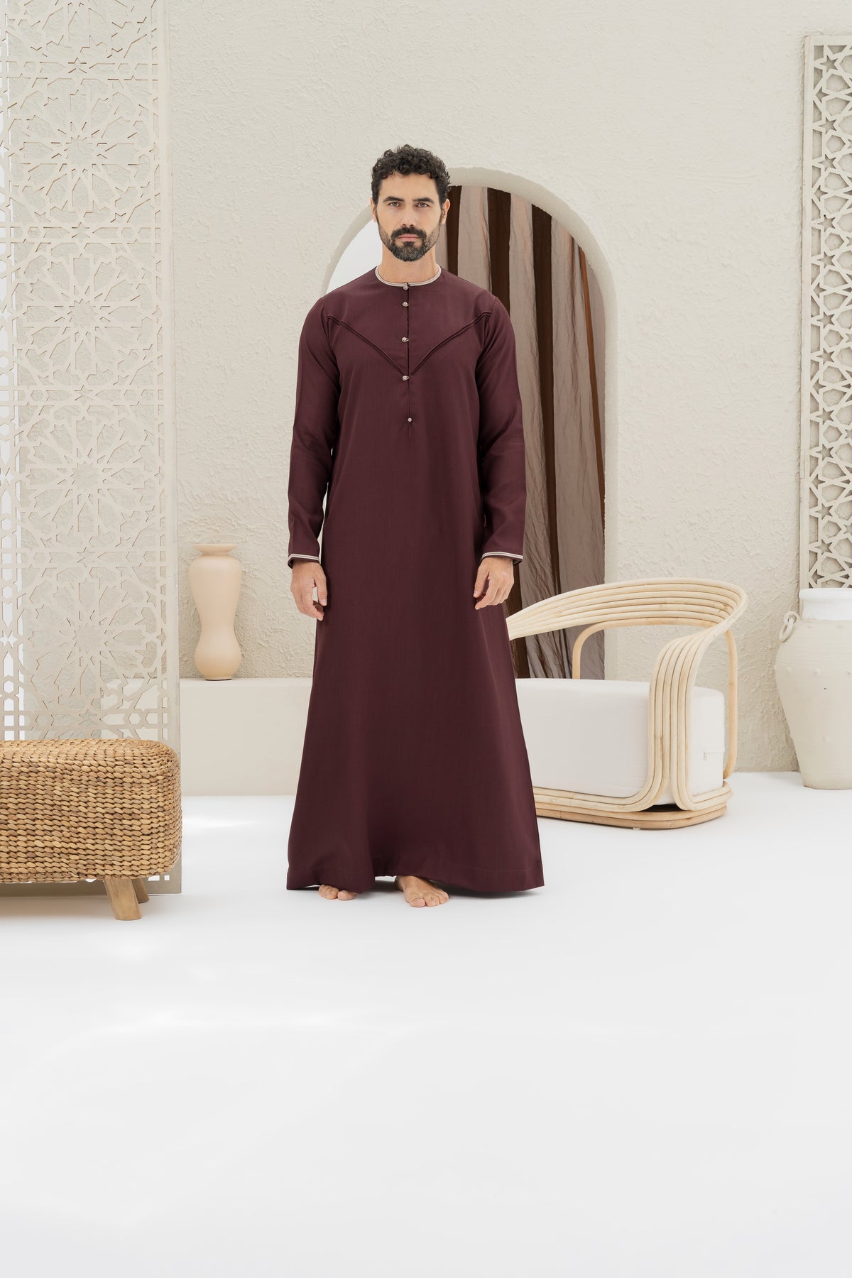 Emirati Burgundy Thobe