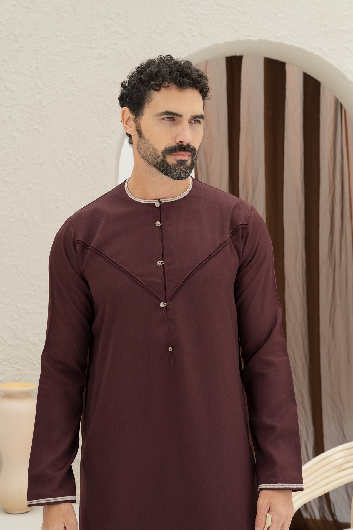 Emirati Burgundy Thobe