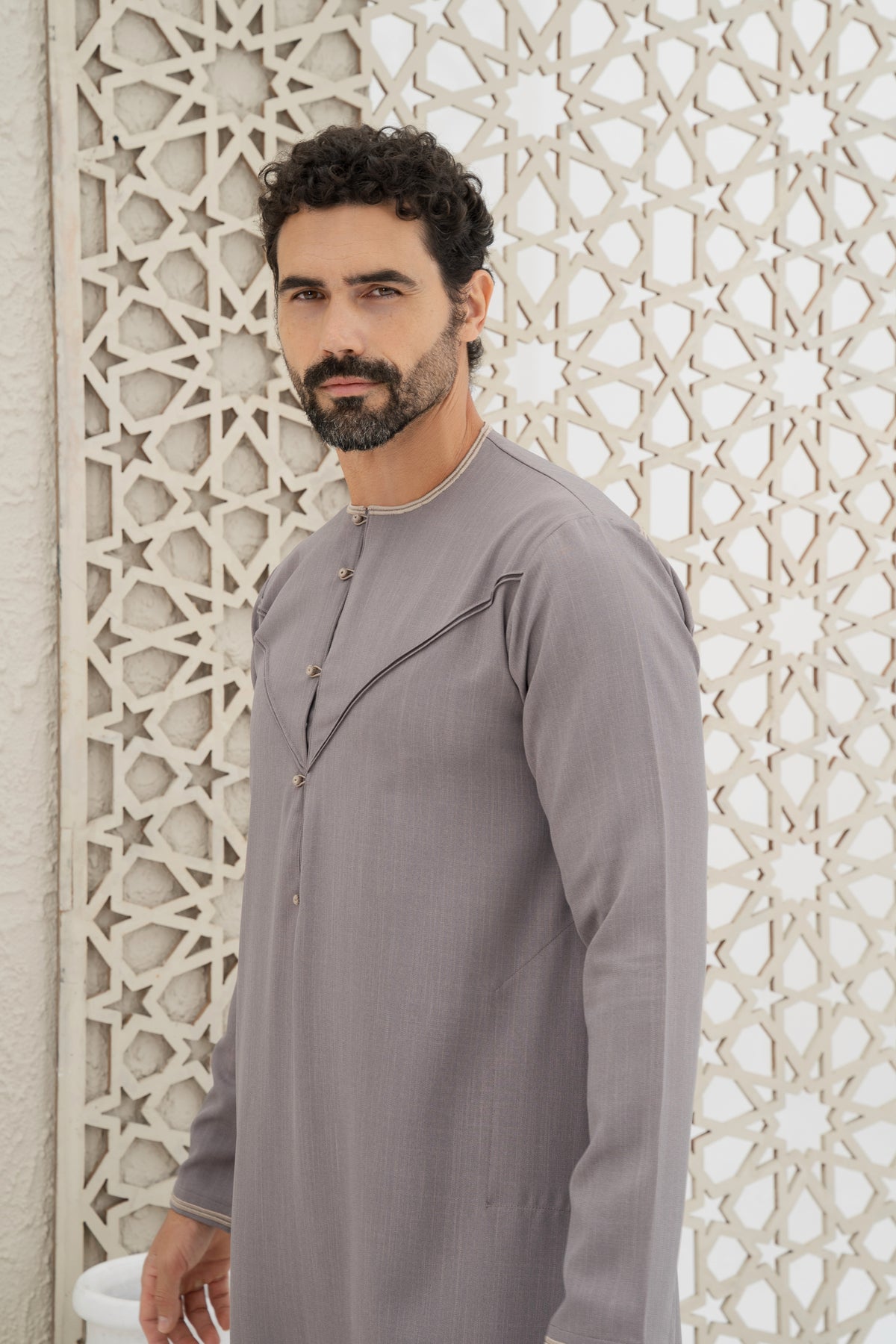 Emirati Mauve Thobe