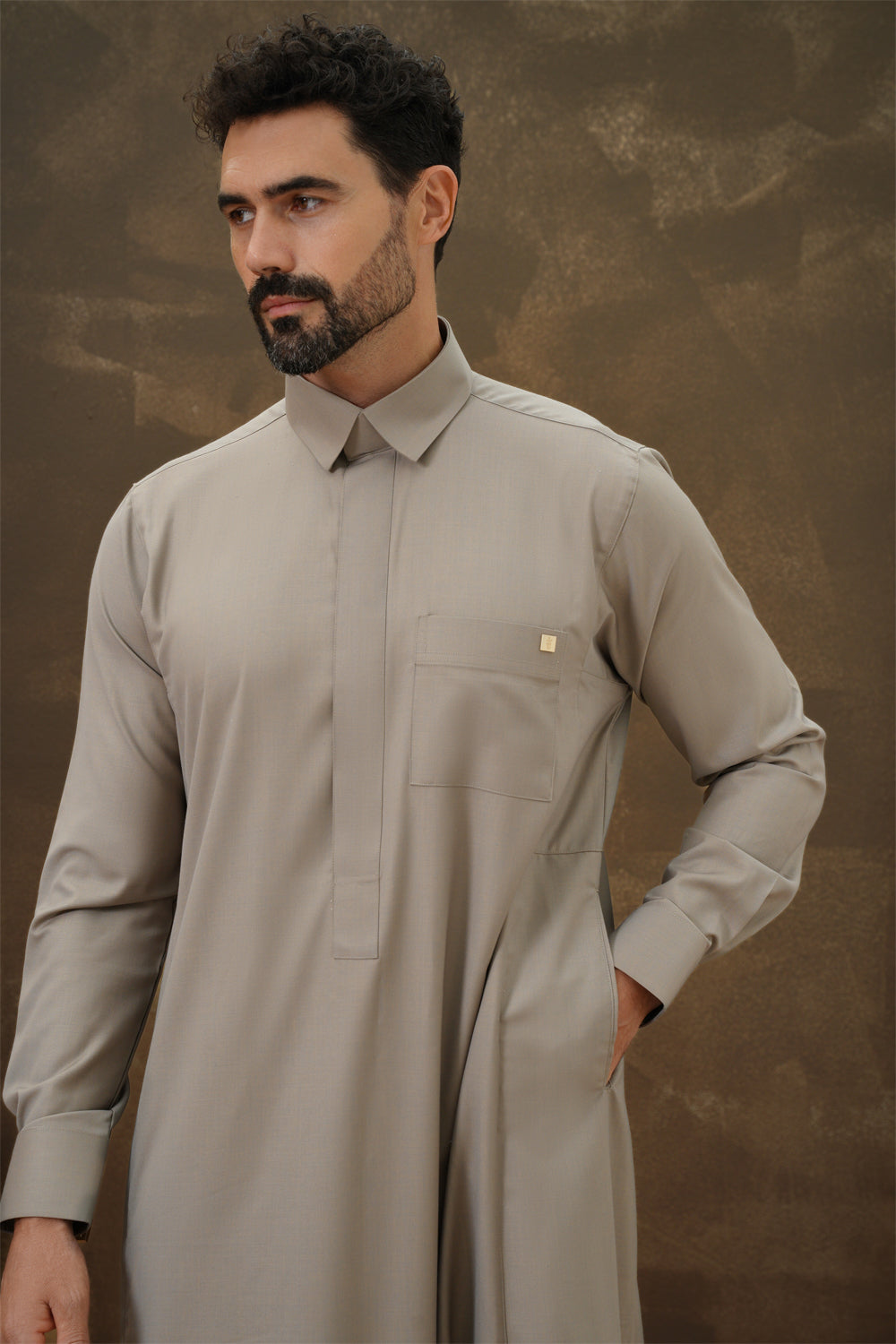 Qatari Taupe Thobe