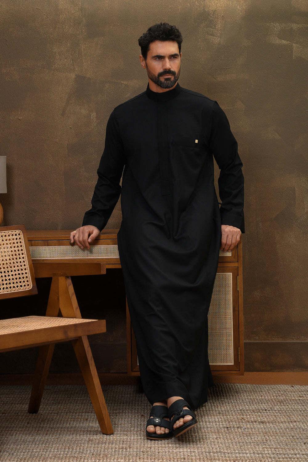 Black Herringbone Thobe