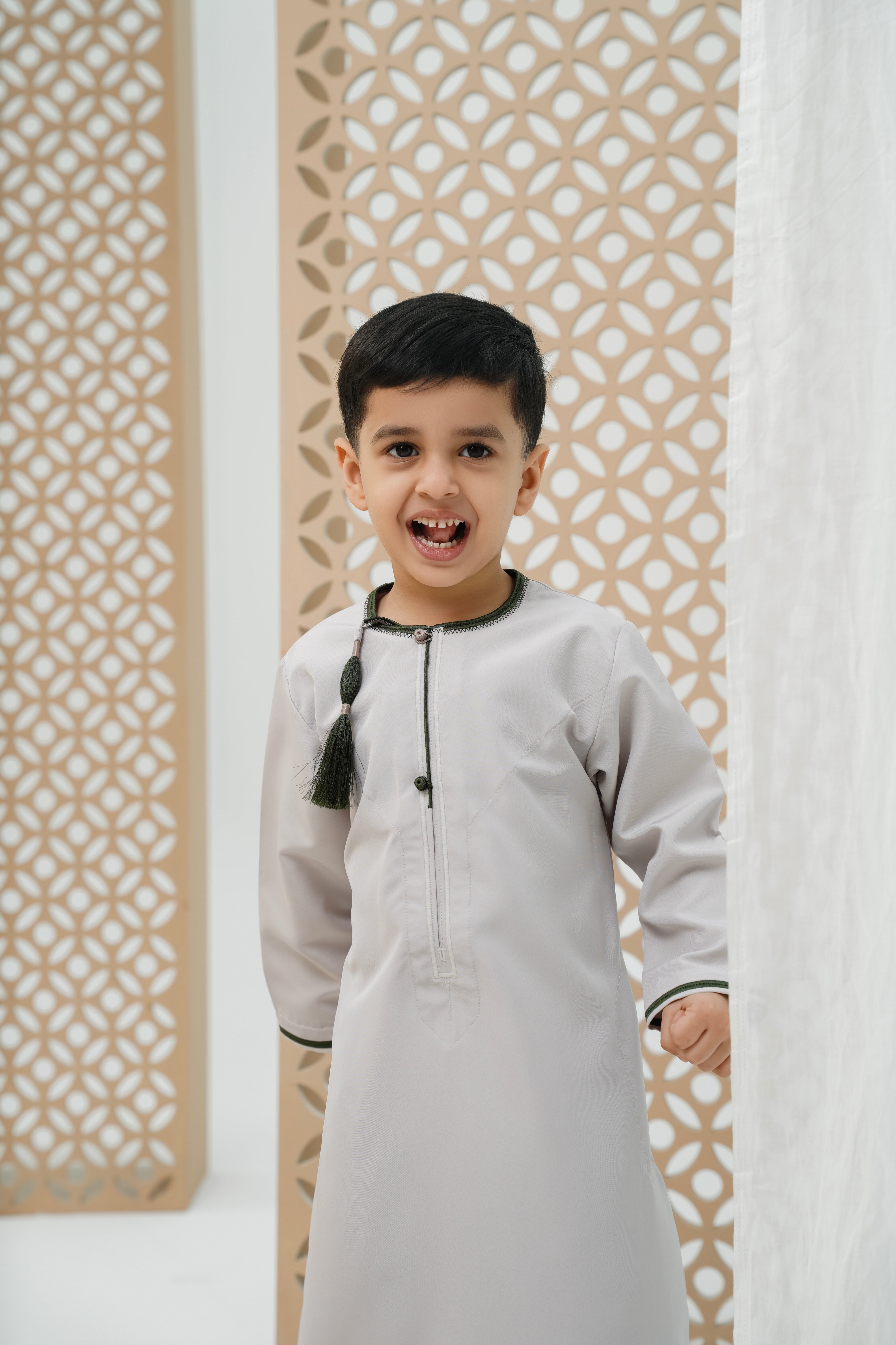 Omani Ivory Boys Thobe