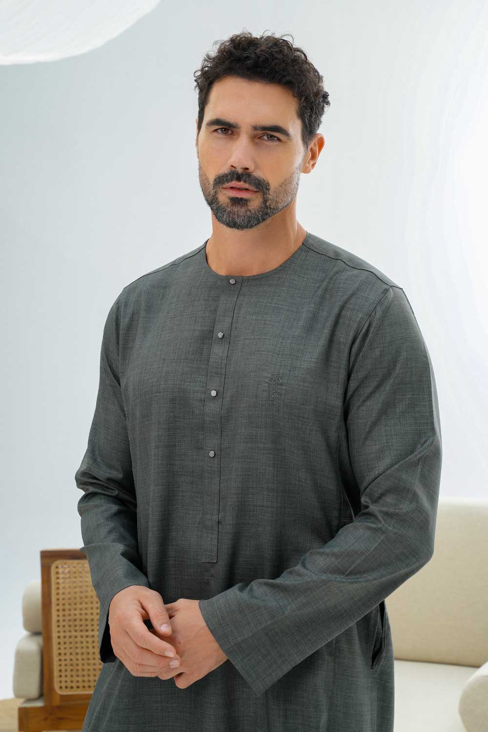 Green Metal Button Thobe