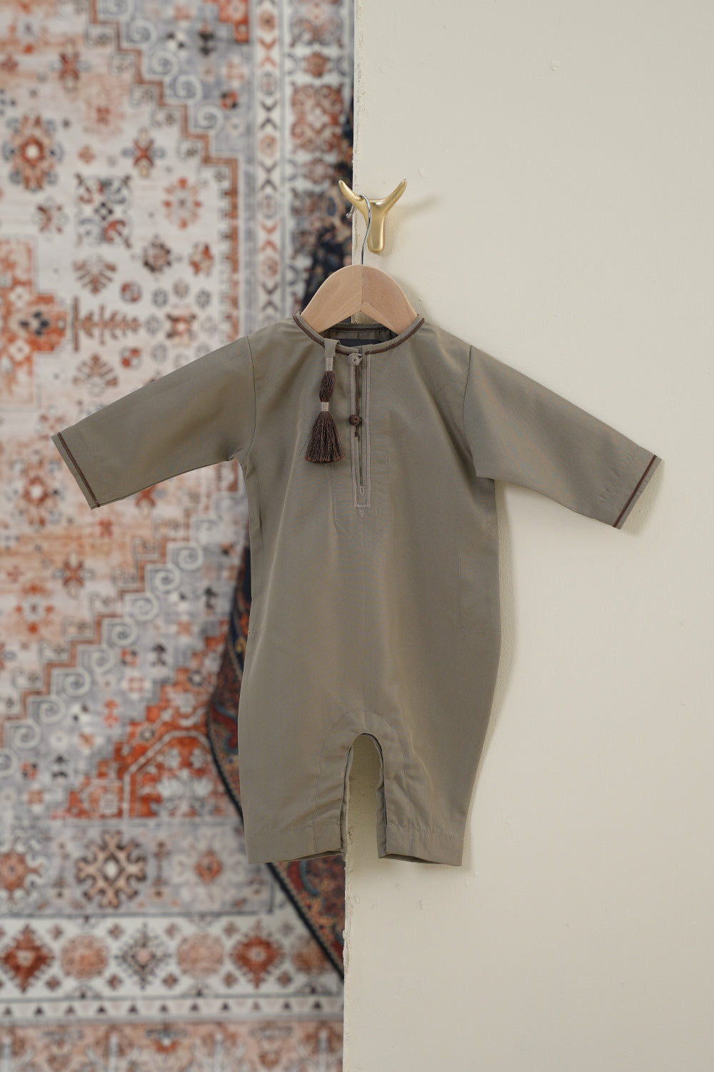 Omani Walnut Baby Thobe