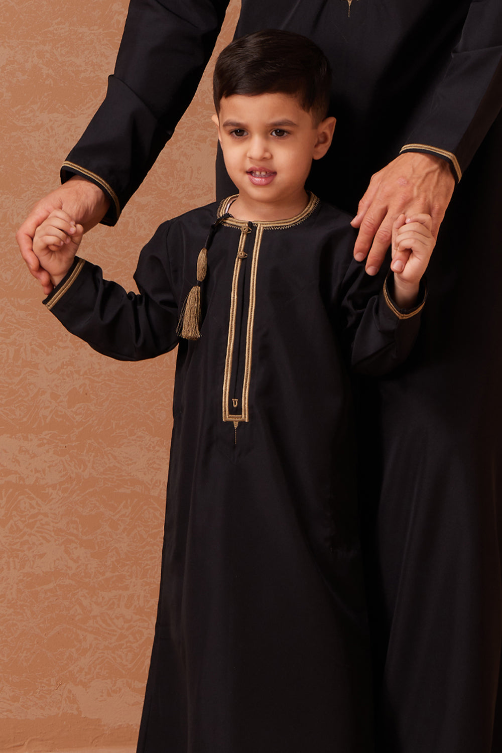 kids Omani black and gold 1