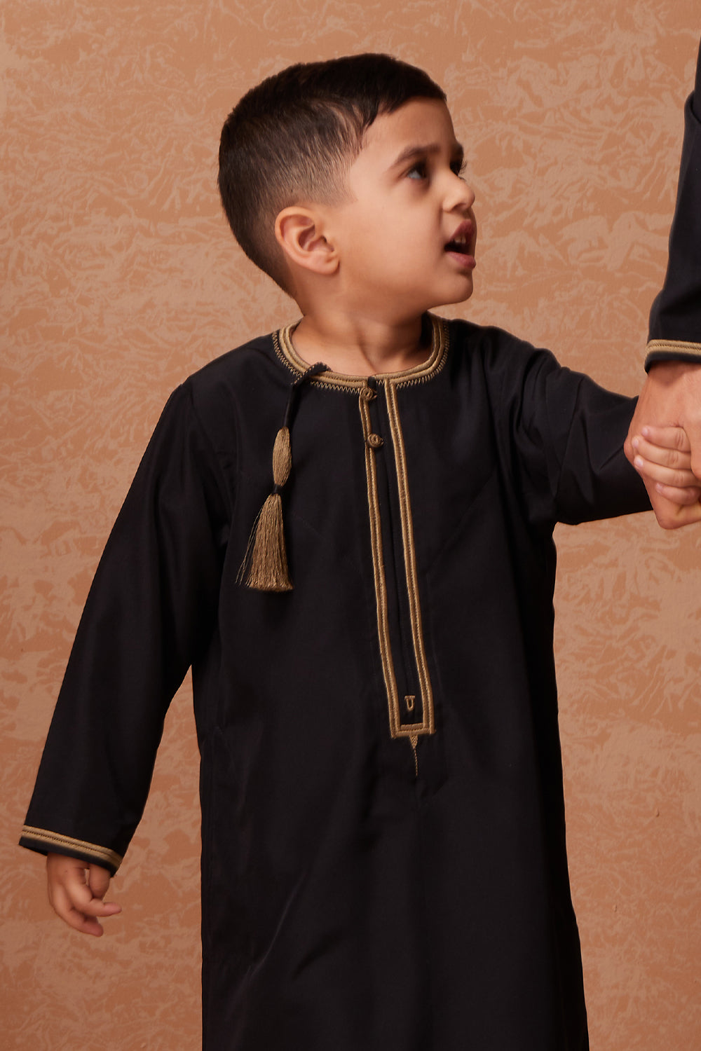 kids Omani black and gold 2